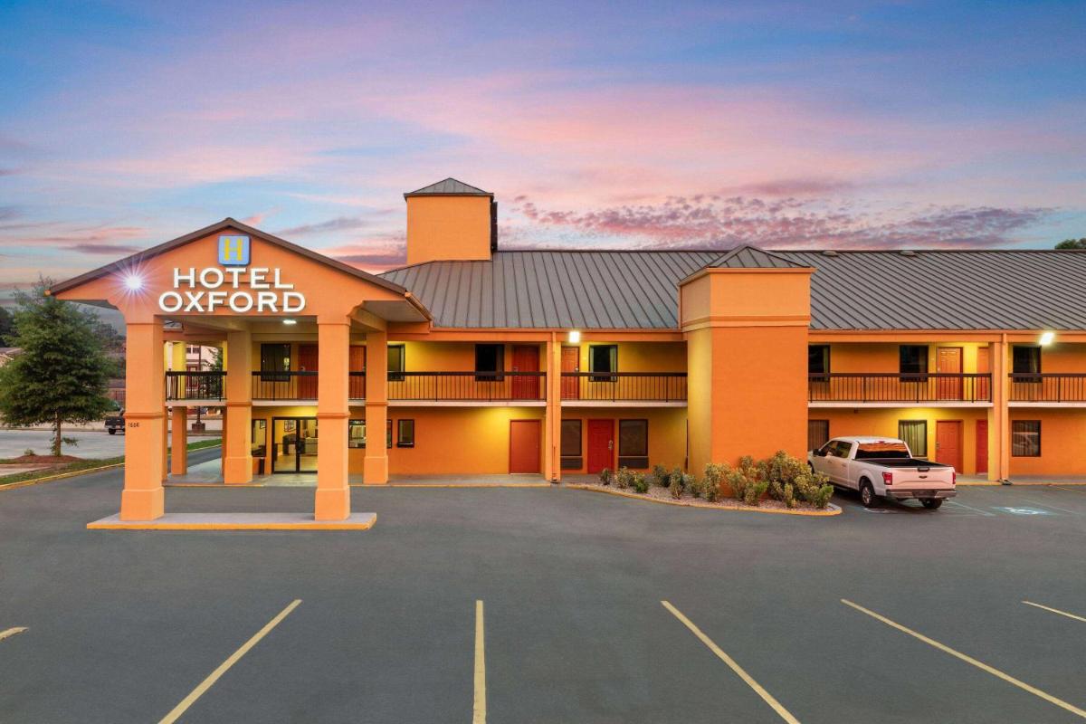Popular attractions Area Nearby Property